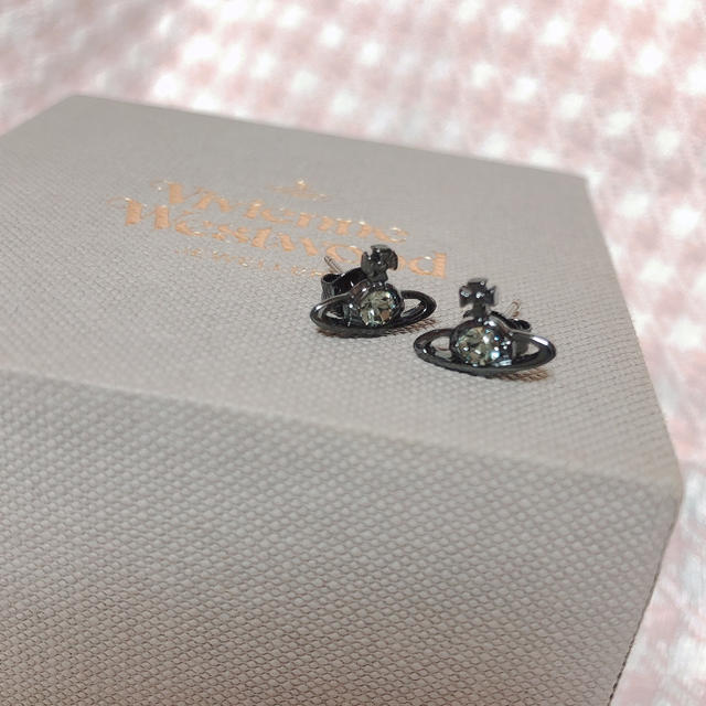 Vivienne Westwood - 箱なしVivienne Westwood ピアス ブラックの通販 ...