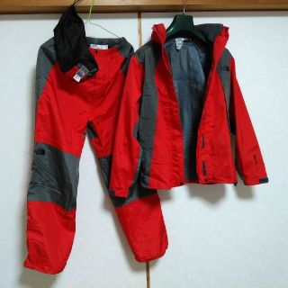 ザノースフェイス(THE NORTH FACE)の【最終値下】ノースフェイス　レインウェア上下　ゴアテックスXCR　レディースM(登山用品)