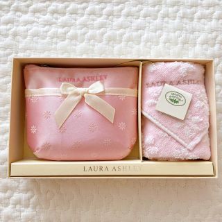 ローラアシュレイ(LAURA ASHLEY)のLAURA ASHLEY♡ローラアシュレイ ポーチ ミニタオル セット ピンク(ポーチ)