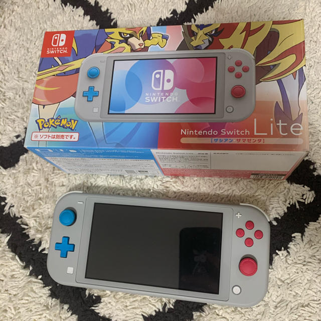 Nintendo Switch Lite ザシアン・ザマゼンタ