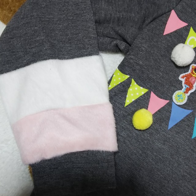 ☆新品☆ ☆未使用☆ トレーナー サイズ：130 キッズ/ベビー/マタニティのキッズ服女の子用(90cm~)(Tシャツ/カットソー)の商品写真