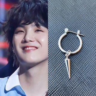 ボウダンショウネンダン(防弾少年団(BTS))の防弾少年団 ユンギ スパイクピアス ●片耳ピアス● BTS SUGA(ピアス(片耳用))