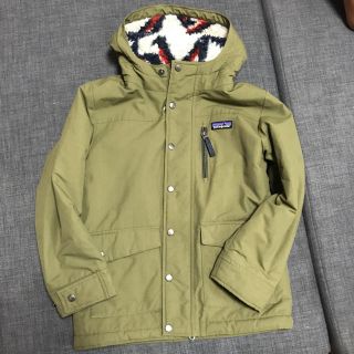 パタゴニア(patagonia)のパタゴニア  キッズ　アウター　130(ジャケット/上着)