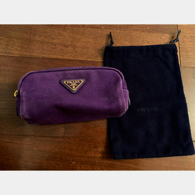 PRADA(プラダ)のPRADA メイクポーチ　カナパ　紫　viola レディースのファッション小物(ポーチ)の商品写真