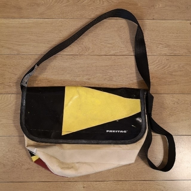 FREITAG(フライターグ)のFREITAG フライターグ ショルダーバッグ メンズのバッグ(ショルダーバッグ)の商品写真