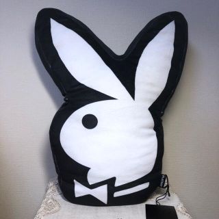 プレイボーイ(PLAYBOY)のPLAYBOY プレイボーイ ダイカットクッション うさぎ バニー(クッション)