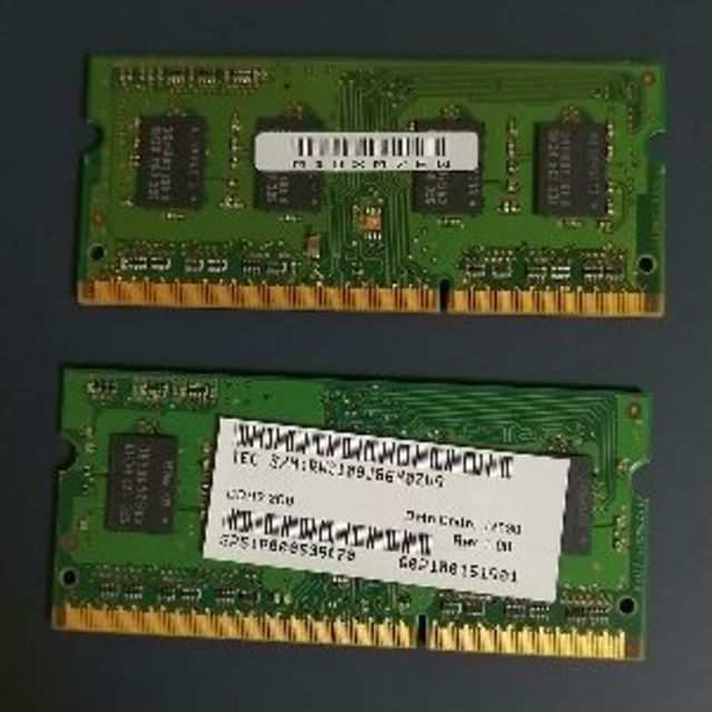 SAMSUNG(サムスン)のDDR3 SO-DIMM PC3-10600S 2GB ×2 SAMSUNG スマホ/家電/カメラのPC/タブレット(PCパーツ)の商品写真