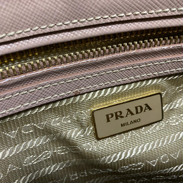 PRADA プラダ サフィアーノ カメオ☺︎