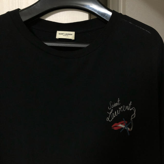 Saint Laurent(サンローラン)のsaint laurent XSサイズ スモーキングリップ タグあり 正規品 メンズのトップス(Tシャツ/カットソー(半袖/袖なし))の商品写真