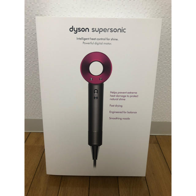 Dyson(ダイソン)のdyson ダイソン ドライヤー　新品未使用　HD01 スマホ/家電/カメラの美容/健康(ドライヤー)の商品写真