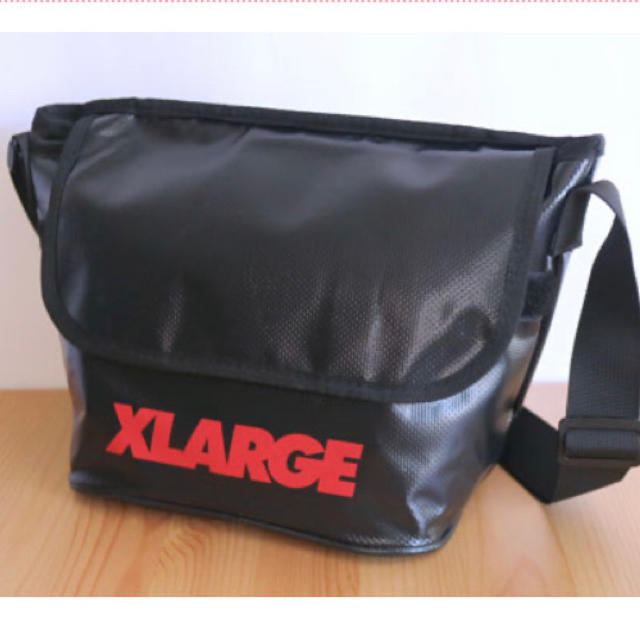 XLARGE(エクストララージ)の新品 未使用品 エックスラージ XLARGE ターポリン風ショルダーバッグ メンズのバッグ(ショルダーバッグ)の商品写真