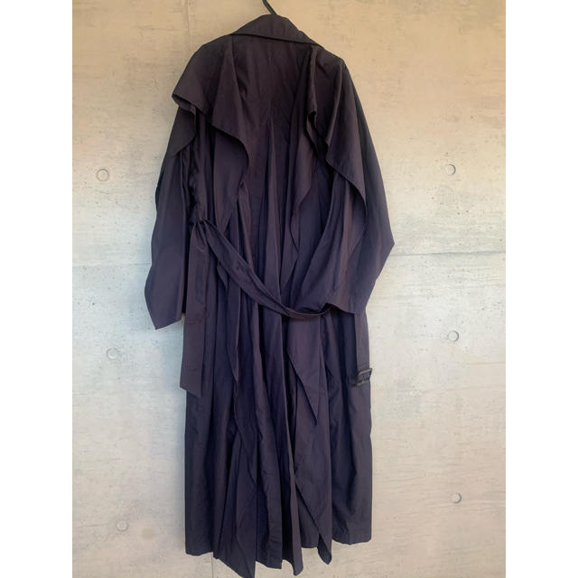 STUDIOUS(ステュディオス)の★11/11限定★CLANE BACK FRILL TRENCH COAT レディースのジャケット/アウター(ロングコート)の商品写真