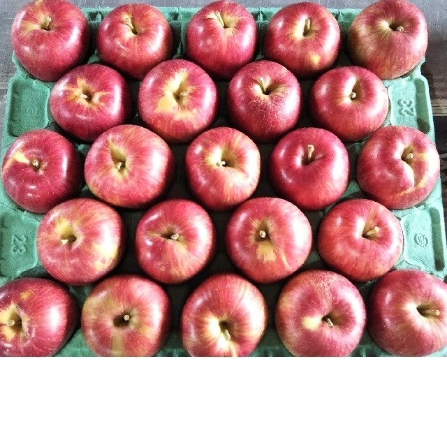 りんご 23個入り 秋田県横手市産 品種「シナノスイート」 食品/飲料/酒の食品(フルーツ)の商品写真
