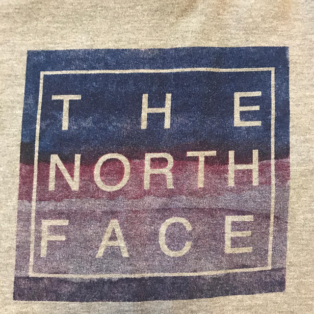 THE NORTH FACE(ザノースフェイス)のノースフェイス　100 キッズ　ティシャツ  キッズ/ベビー/マタニティのキッズ服男の子用(90cm~)(Tシャツ/カットソー)の商品写真