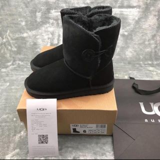 アグ(UGG)のUGG ショートブーツ　ブーツ(ブーツ)