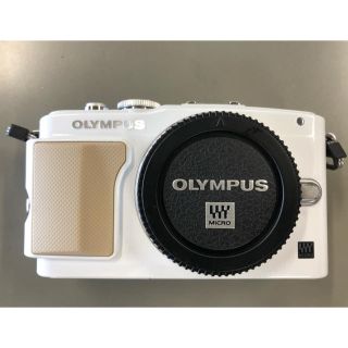 オリンパス(OLYMPUS)のOLYMPUS ミラーレス一眼 PEN Lite E-PL5 ボディ ホワイト(ミラーレス一眼)