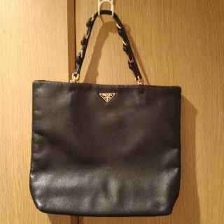 プラダ PRADA ハンドバッグ
 フラワー 2WAY ショルダーバッグ 1BA257 ブラック