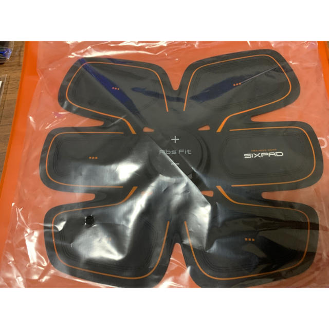 SIXPAD(シックスパッド)のSIXPAD AbsFit2(充電式) アブスフィット2 正規品※正規店購入 スポーツ/アウトドアのトレーニング/エクササイズ(トレーニング用品)の商品写真