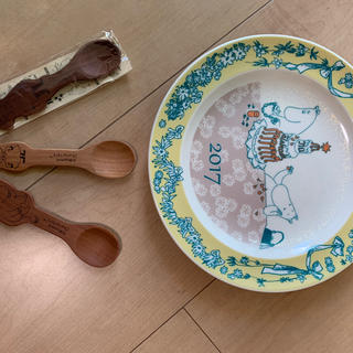 ムーミン皿、木製スプーン　3ケセット(食器)