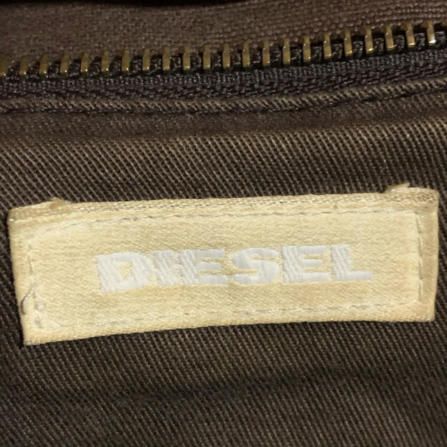 DIESEL(ディーゼル)のDISEL ディーゼル　ショルダーバッグ最終値下げ レディースのバッグ(ショルダーバッグ)の商品写真