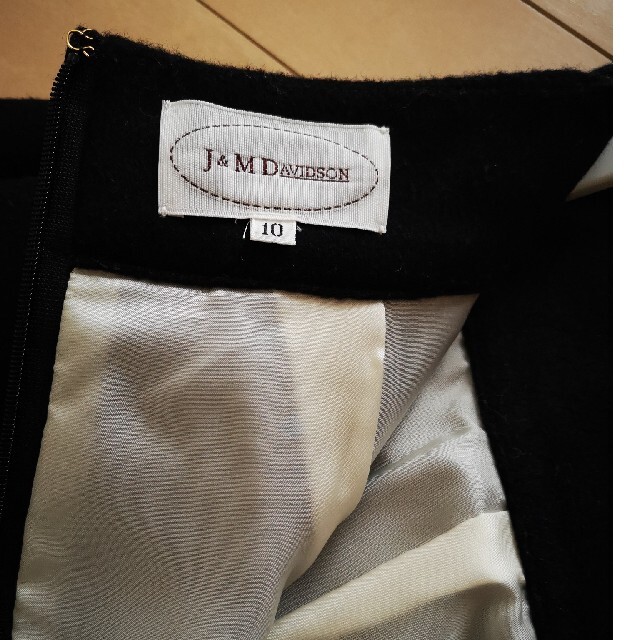 J&M DAVIDSON(ジェイアンドエムデヴィッドソン)のJ &M DAVIDSON  ジェイアンドエム　ダヴィッドソン　ウール　ロングス レディースのスカート(ロングスカート)の商品写真