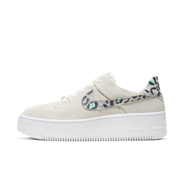 NIKE(ナイキ)のNIKE AIR FORCE 1 SAGE LOW  メンズの靴/シューズ(スニーカー)の商品写真