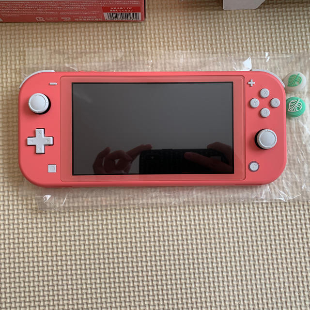 Nintendo Switch LITE コーラル　本体