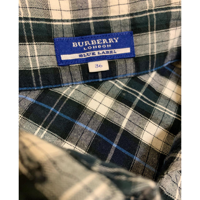 BURBERRY BLUE LABEL(バーバリーブルーレーベル)のバーバリー　ブルーレーベル　チェック　フレンチスリーブシャツ レディースのトップス(シャツ/ブラウス(半袖/袖なし))の商品写真