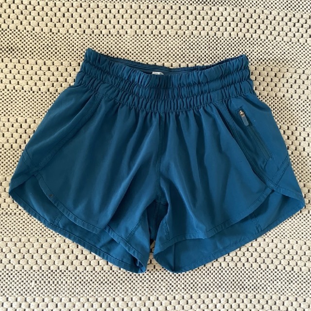 lululemon ショートパンツ