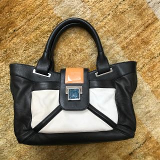 ロエベ(LOEWE)のロエベ  レザー　ハンドバッグ(ハンドバッグ)