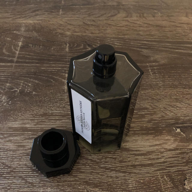 L'Artisan Parfumeur(ラルチザンパフューム)のラルチザン プルミエフィグエ エクストリーム L’ARTISAN 大容量 レア コスメ/美容の香水(ユニセックス)の商品写真