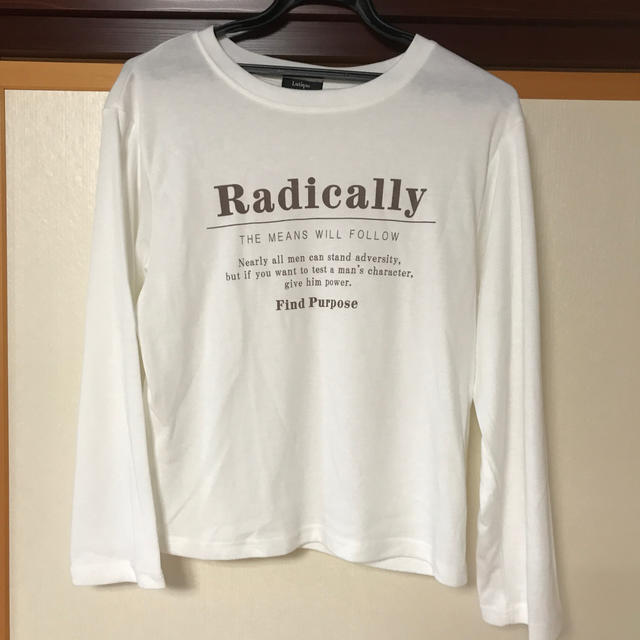 しまむら(シマムラ)の白のロンT  L レディースのトップス(Tシャツ(長袖/七分))の商品写真