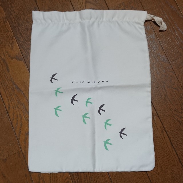 CHIE MIHARA(チエミハラ)の【未使用】CHIE MIHARA シューズ 袋 レディースのバッグ(ショップ袋)の商品写真