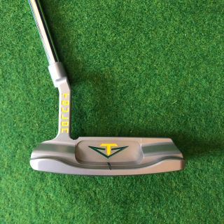 キャロウェイ(Callaway)のトゥーロン Toulon Design Madison Garage 34インチ(クラブ)