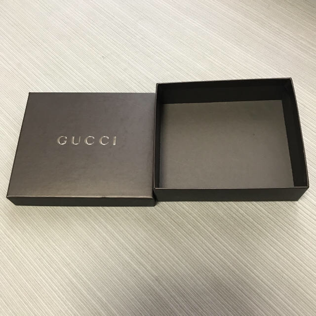 Gucci(グッチ)のGUCCIの空箱 インテリア/住まい/日用品のオフィス用品(ラッピング/包装)の商品写真