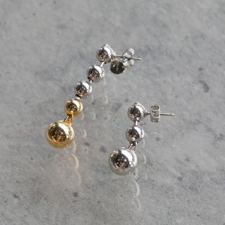 アリシアスタン(ALEXIA STAM)のASYMMETERIC BALLCHAIN PIERCINGS(ピアス)