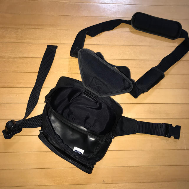 COMME CA DU MODE ブラック ウエストポーチ型抱っこ紐 COMME CA DU MODE ブラック ウエストポーチ型抱っこ紐-ストアの通販