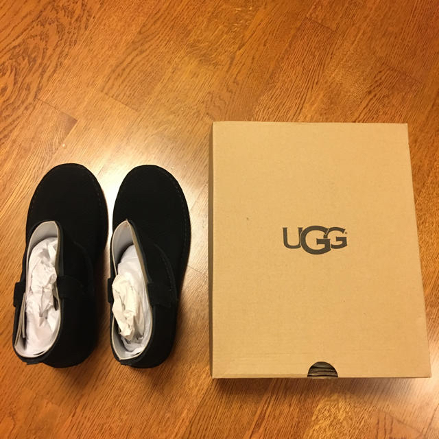 新品 国内正規品 在庫限り アグ UGG  ブーツ黒