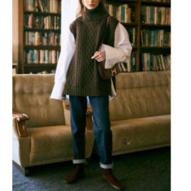 Shinzone(シンゾーン)の新品　Shinzone  Cable knit vest ケーブルニットベスト レディースのトップス(ベスト/ジレ)の商品写真