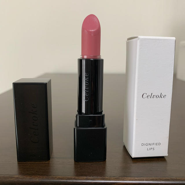 Cosme Kitchen(コスメキッチン)のcelvoke リップ 口紅 28 コスメ/美容のベースメイク/化粧品(口紅)の商品写真