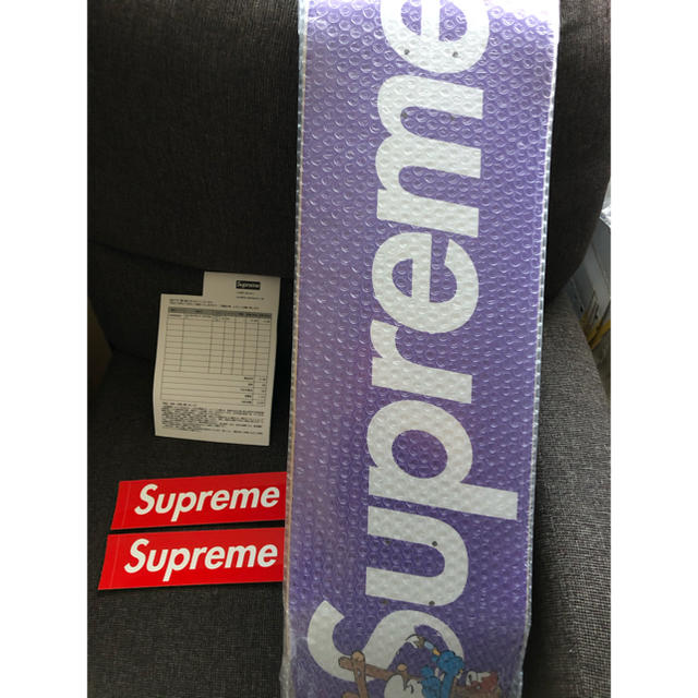 Supreme(シュプリーム)のSupreme Smurfs Skateboard Purple 新品未開封 スポーツ/アウトドアのスポーツ/アウトドア その他(スケートボード)の商品写真