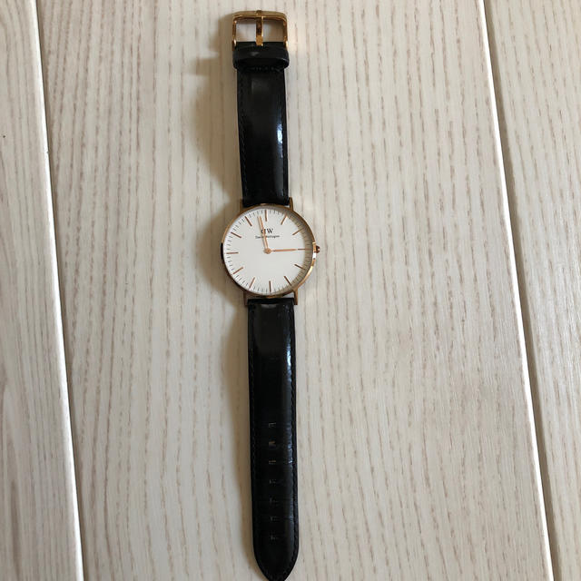 Daniel Wellington(ダニエルウェリントン)のDaniel Wellington腕時計(電池切れてます) レディースのファッション小物(腕時計)の商品写真