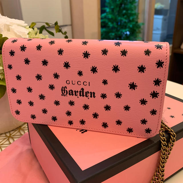 【していただ】 Gucci - GUCCI グッチ フィレンツェ グッチガーデン限定 ウォレット ピンクの通販 by gracias's shop|グッチならラクマ バッグ