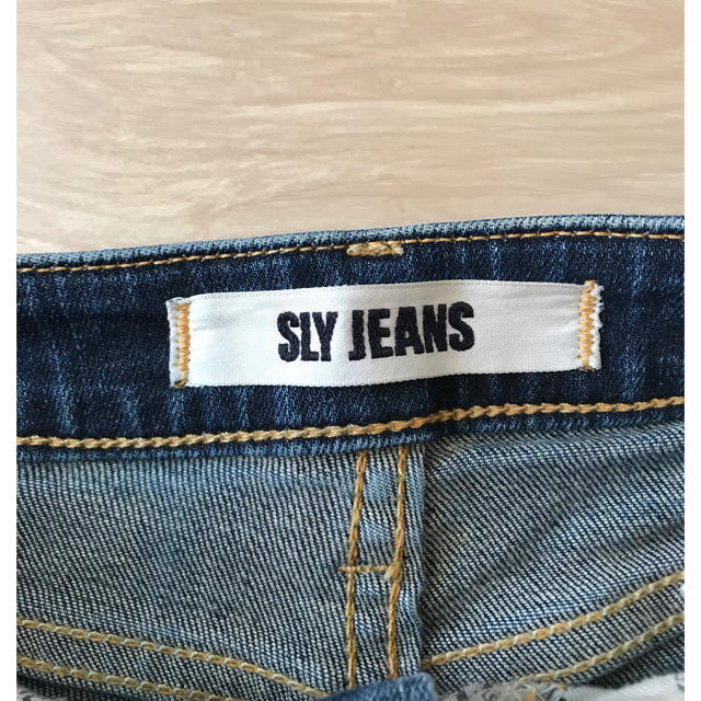 SLY(スライ)のSLY デニム ストレートジーンズ 24 レディースのパンツ(デニム/ジーンズ)の商品写真