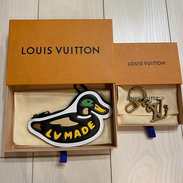 LOUIS VUITTON - LOUIS VUITTON LV2 コイン・カードケース、キーホルダー　NIGO