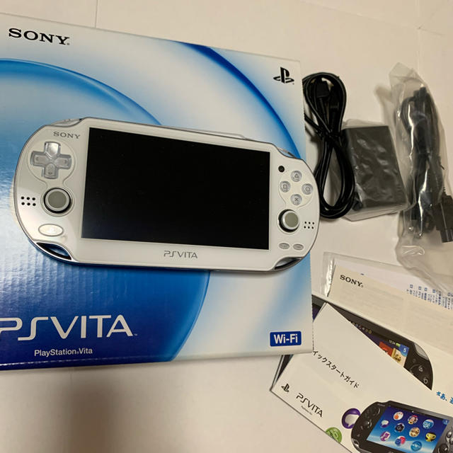 【美品】PSVITA PCH-1000本体 8GBメモリーカード付き