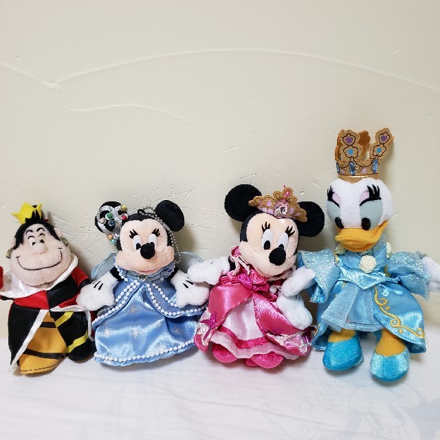 Disney(ディズニー)のディズニー　ぬいぐるみバッチ エンタメ/ホビーのおもちゃ/ぬいぐるみ(キャラクターグッズ)の商品写真