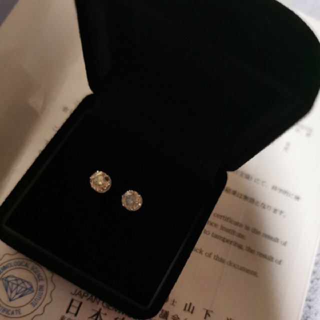 送料無料・名入れ彫刻 ダイヤモンドピアス 1,0ct www.webstart.am