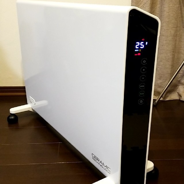 DeLonghi(デロンギ)のデロンギ 1200W 窓際ヒーター スマホ/家電/カメラの冷暖房/空調(電気ヒーター)の商品写真