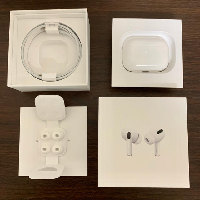 【超美品‼️】Apple AirPods Pro シリアルナンバー確認済ヘッドフォン/イヤフォン